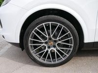 Gebraucht Porsche Cayenne 250 PS (183 kW) 2022 Weiss SUV