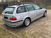 Gebraucht BMW 320 150 PS (110 kW) 2005 Silber Kombi