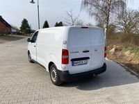 Gebraucht Opel Vivaro 120 PS (88 kW) 2024 Weiß Van / Kleinbus