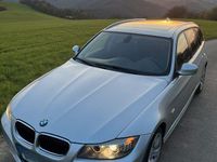 Gebraucht BMW 320 184 PS (135 kW) 2011 Silber Kombi