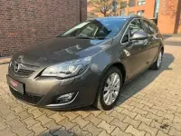 Usata Opel Astra Elegance 150 kW (204 CV) 2011 Andere Utilitaria