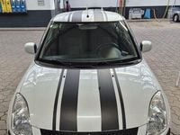 Gebraucht Suzuki Swift 92 PS (67 kW) 2010 Weiß Kleinwagen