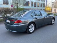 Gebraucht BMW 745 333 PS (244 kW) 2004 Blau Limousine