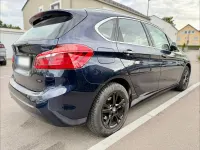 Gebraucht BMW 218 Active Tourer Luxury Line 136 PS (100 kW) 2016 Blau Van / Kleinbus