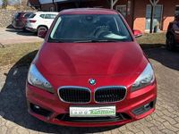 Gebraucht BMW 220 Active Tourer Advantage 192 PS (141 kW) 2017 Rot Van / Kleinbus