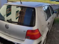 Second-hand VW Golf IV 105 CP (77 kW) 2001 Argintiu Berlinǎ