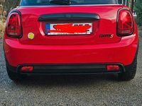 Gebraucht Mini Cooper SE Classic 135 kW (184 PS) 2023 Rot Kleinwagen