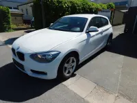 Usata BMW 114 102 CV (75 kW) 2013 Bianco Utilitaria