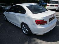 Gebraucht BMW 120 Coupé 170 PS (125 kW) 2011 Weiß Coupé