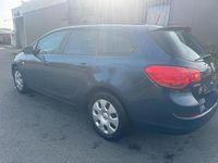 Gebraucht Opel Astra 101 PS (74 kW) 2011 Blau Kombi