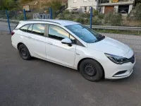 Gebraucht Opel Astra Selection 95 PS (69 kW) 2017 Weiß Limousine