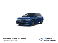 Gebraucht VW Passat Elegance 150 PS (110 kW) 2025 Reef blue metallic Kombi
