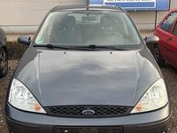 Gebraucht Ford Focus 115 PS (84 kW) 2002 Grau Kleinwagen
