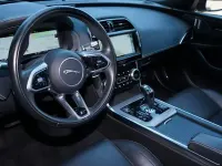 Gebraucht Jaguar XE R-Dynamic 250 PS (183 kW) 2022 Grau Limousine