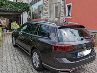 Gebraucht VW Passat Elegance 150 PS (110 kW) 2021 Grau Kombi