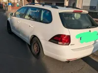 Gebraucht VW Golf VI 105 PS (77 kW) 2010 Weiß Kleinwagen