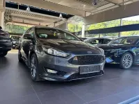 Gebraucht Ford Focus ST-Line 125 PS (91 kW) 2017 Grau Limousine
