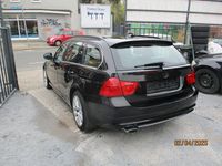 Gebraucht BMW 320 Lifestyle 184 PS (135 kW) 2012 Schwarz Kombi