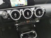 Gebraucht Mercedes A200 Progressive 120 PS (88 kW) 2023 Schwarz Limousine