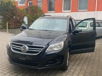 Gebraucht VW Tiguan 122 PS (89 kW) 2010 Schwarz SUV