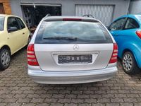 Gebraucht Mercedes C220 Classic 143 PS (105 kW) 2002 Silber Kombi