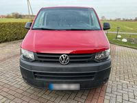 Gebraucht VW Transporter 102 PS (75 kW) 2013 Rot Van