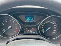 Gebraucht Ford Focus 101 PS (74 kW) 2014 Schwarz Kombi