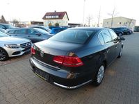 Gebraucht VW Passat Comfortline 160 PS (117 kW) 2011 Schwarz Limousine