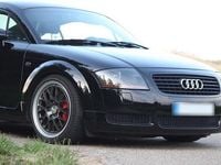 Second-hand Audi TT Exclusive 330 CP (242 kW) 1999 Negru Coupe