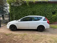 Gebraucht Kia Ceed Sportswagon 115 PS (84 kW) 2011 Weiß Kombi