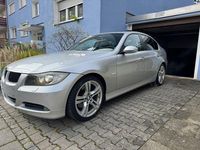 Gebraucht BMW 330 258 PS (189 kW) 2007 Silber Limousine
