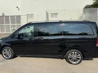 Gebraucht Mercedes V300 Avantgarde 237 PS (174 kW) 2022 Schwarz Van / Kleinbus