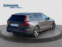 Gebraucht Volvo V60 Plus 197 PS (144 kW) 2023 Platinum grey (grau) Kombi
