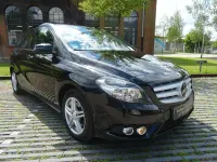 Gebraucht Mercedes B220 170 PS (125 kW) 2014 Kosmosschwarz  metalliclack Kleinwagen