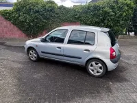 Używany Renault Clio II Authentique 75 KM (55 kW) 2002 Szary Sedan/Limuzyna