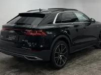 Gebraucht Audi Q8 S-Line 340 PS (250 kW) 2023 Mythosschwarz (metallic) SUV
