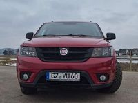 Gebraucht Fiat Freemont 170 PS (125 kW) 2014 Rot SUV