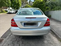 Gebraucht Mercedes E200 Elegance 163 PS (119 kW) 2005 Silber Limousine