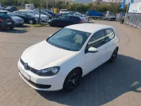 Gebraucht VW Golf VI 80 PS (58 kW) 2010 Weiß Kleinwagen