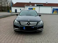 Gebraucht Mercedes C180 156 PS (114 kW) 2014 Schwarz Kombi