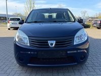 Gebraucht Dacia Sandero 75 PS (55 kW) 2012 Blau Limousine
