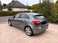 Gebraucht Mercedes A180 Urban 122 PS (89 kW) 2016 Grau Kleinwagen
