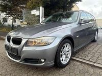 Gebraucht BMW 320 170 PS (125 kW) 2011 Grau Kombi