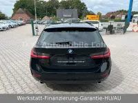 Gebraucht BMW 330 Sport Line 286 PS (210 kW) 2021 Schwarz Kombi
