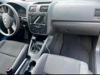 Gebraucht VW Golf V 85 PS (62 kW) 2003 Blau Kleinwagen