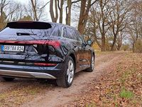 Gebraucht Audi e-tron 230 kW (313 PS) 2021 Schwarz SUV