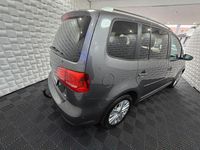 Gebraucht VW Touran Life 150 PS (110 kW) 2014 Grau Van / Kleinbus
