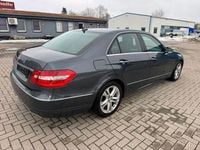 Gebraucht Mercedes E300 204 PS (150 kW) 2012 Grau Limousine