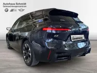 Gebraucht BMW iX M Sport 300 kW (408 PS) 2025 M carbonschwarz SUV