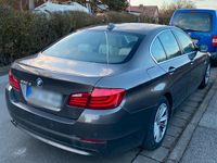 Gebraucht BMW 530 248 PS (182 kW) 2011 Braun Limousine